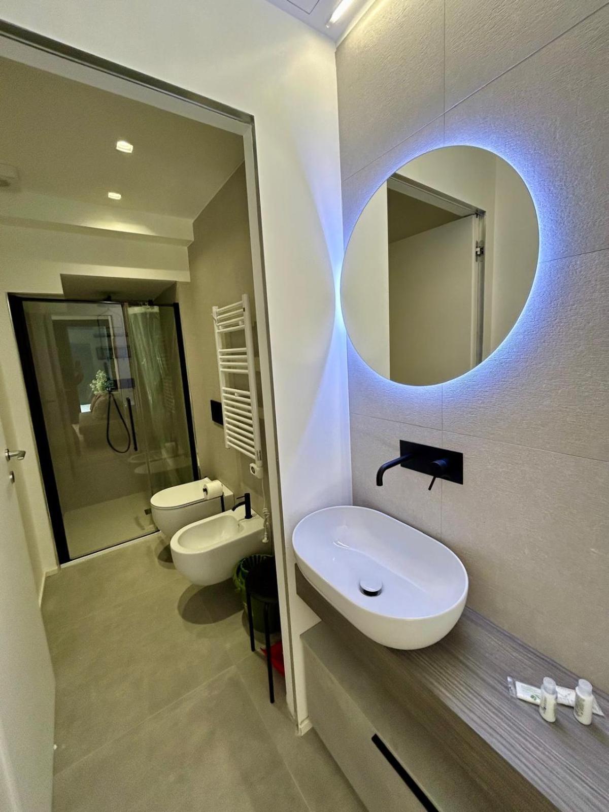 Kibilu Luxury Apt With Terrace, Isola District And Near Garibaldi Station Milán Exterior foto